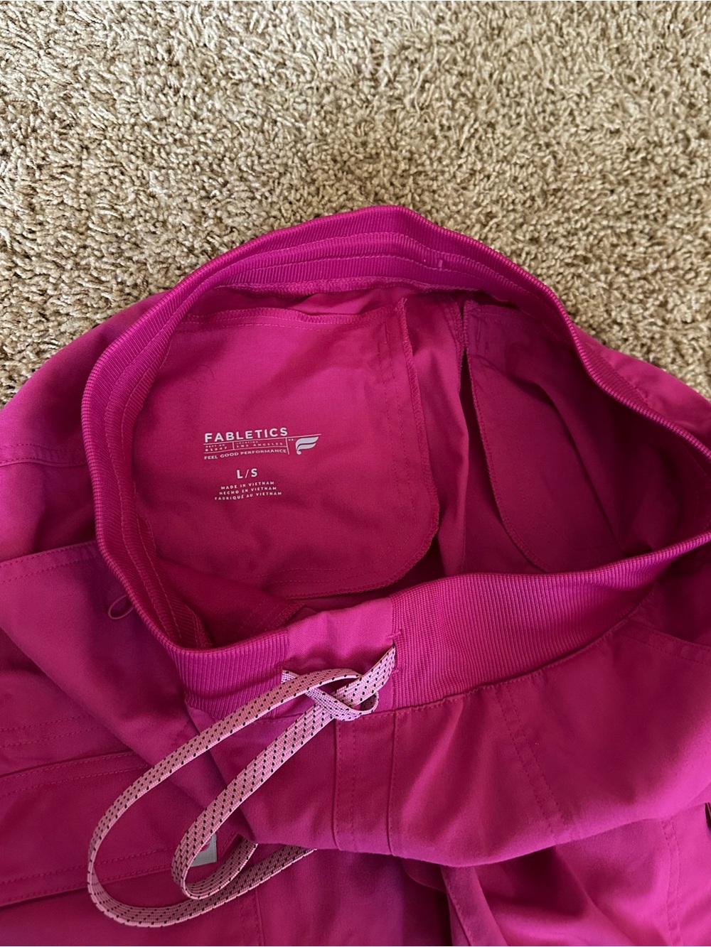 Fabletics Pink Scrub Set L/LS - Picture 6 of 13